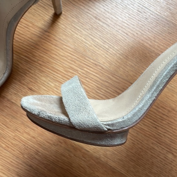 Calvin Klein Platform Silver Vivian Sandals - 8M - Picture 3 of 4